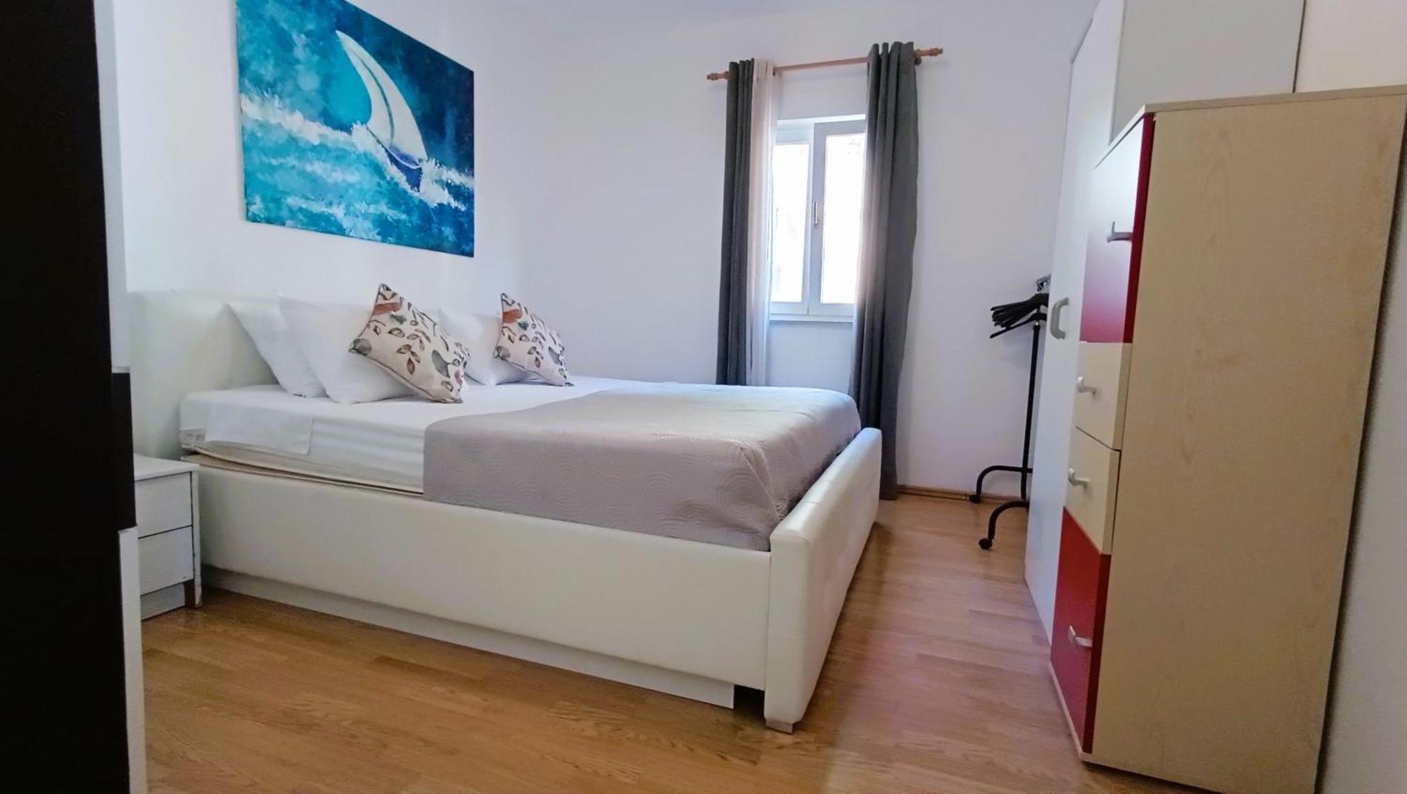 Apartments Ella Makarska Exterior foto