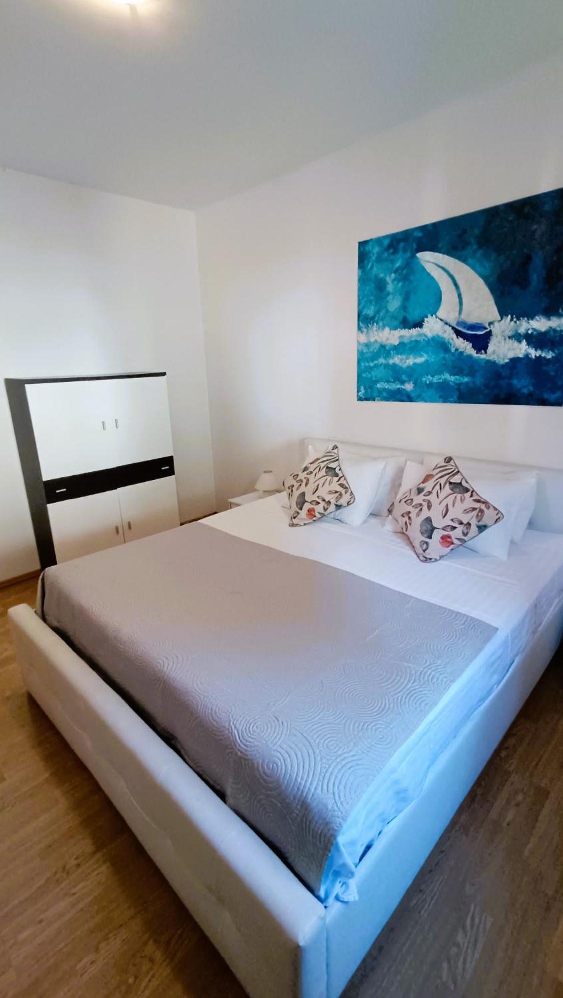 Apartments Ella Makarska Exterior foto